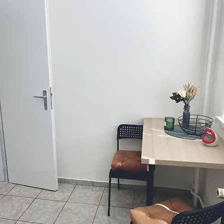 Apartmán Klidny Rodinny Apartman Lokinek, Kousek Od Centra Ostravy *
