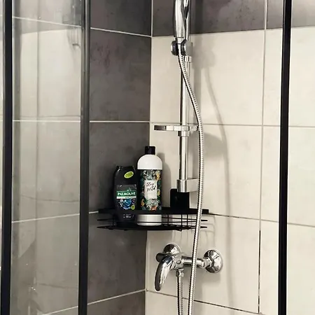 Klidny Rodinny Apartman Lokinek, Kousek Od Centra Ostravy Apartmán