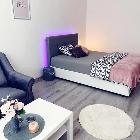 Klidny Rodinny Apartman Lokinek, Kousek Od Centra Ostravy