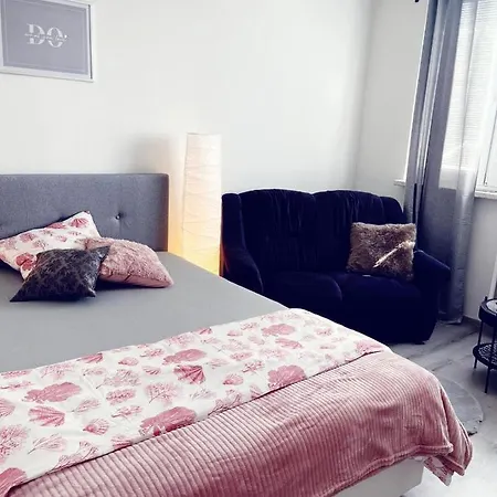 Apartmán Klidny Rodinny Apartman Lokinek, Kousek Od Centra Ostravy *